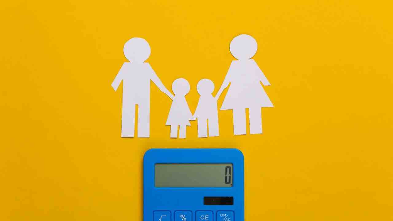 Assegni familiari cambiano i limiti di reddito | come capire se hai diritto agli aumenti